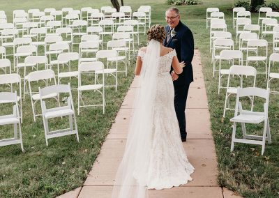 bride meets with father
